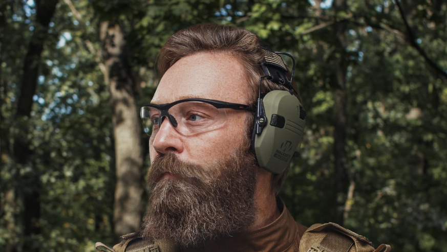 Топ активних навушників. Огляд популярних моделей