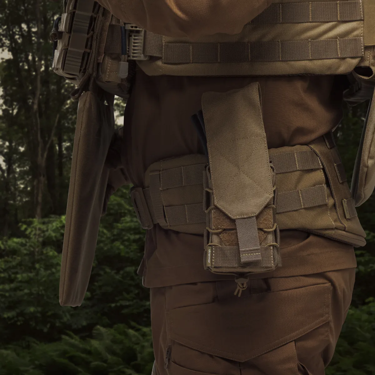 Подвійний закритий підсумок з клапаном під магазини АК/АR. Койот 5