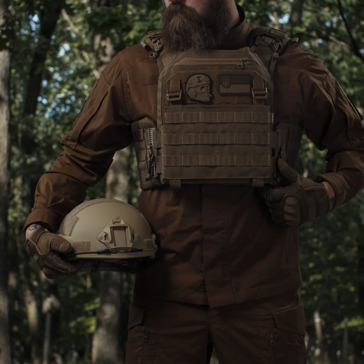 Бронежилет 5-го класу (PRO). Вага 9.6 кг. Сталеві бронеплити 4.4 кг. Койот 14
