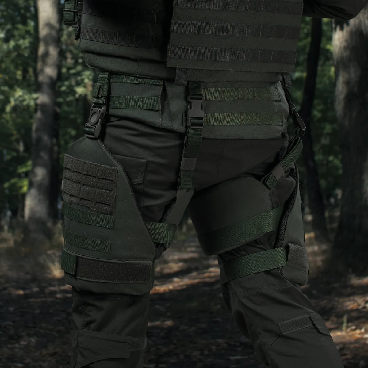 Захист стегон 2-го класу захисту (з балістичним пакетом). Колір олива 8