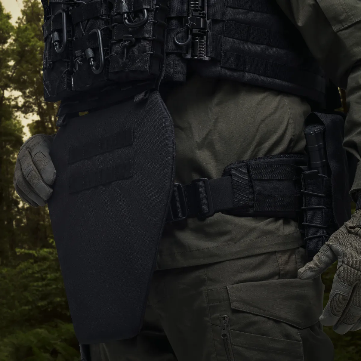 Протиуламковий фартух 2-го класу захисту (з балістичним пакетом). Розмір XL. Чорний 8