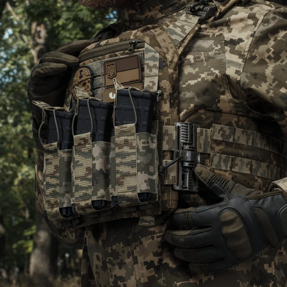 Одинарний еластичний підсумок під магазини АК/АR відкритого типу. Кріплення MOLLE. Піксель (мм-14) 3