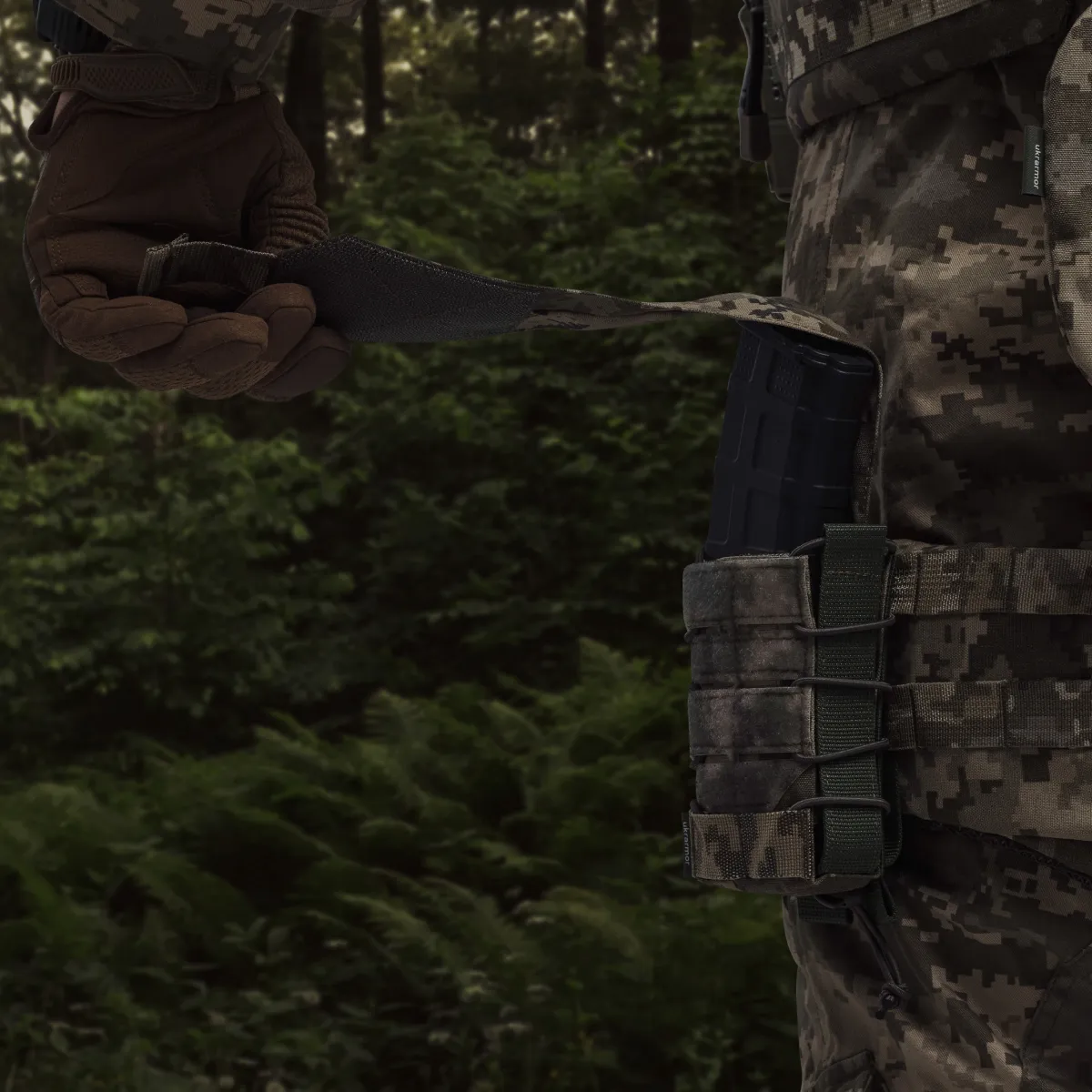 Одинарний закритий підсумок з клапаном під магазин АК/АR. Піксель (мм-14). 4