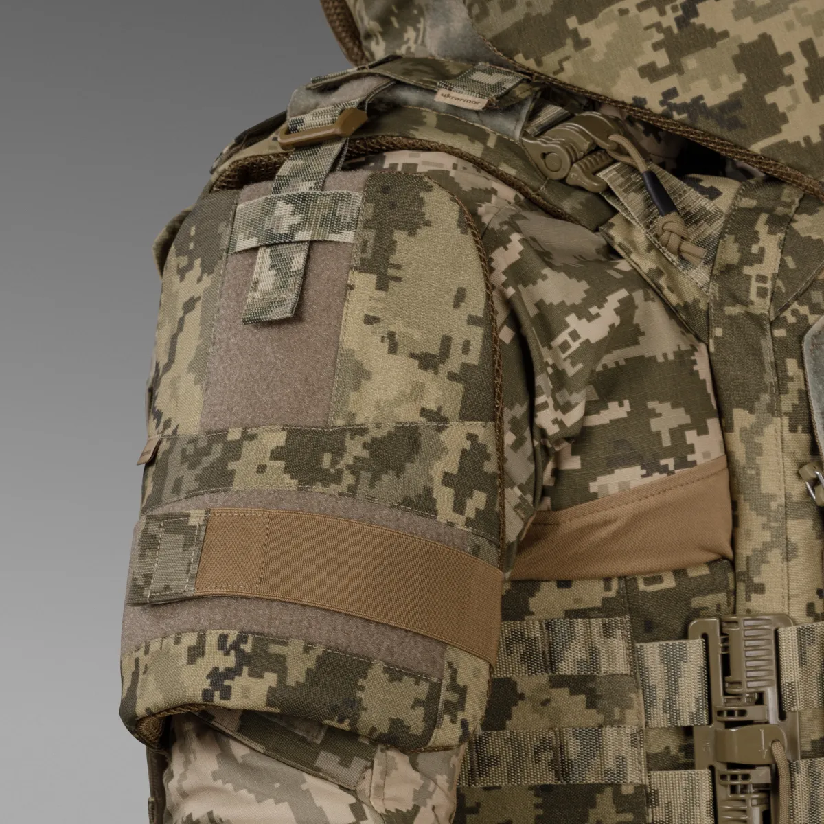 Плечовий захист з балістичними пакетами 2-го класу. STANAG 2920. Піксель (мм-14) 4